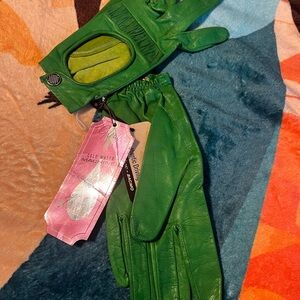 Green Grandoe Leather Gloves with Button Detail